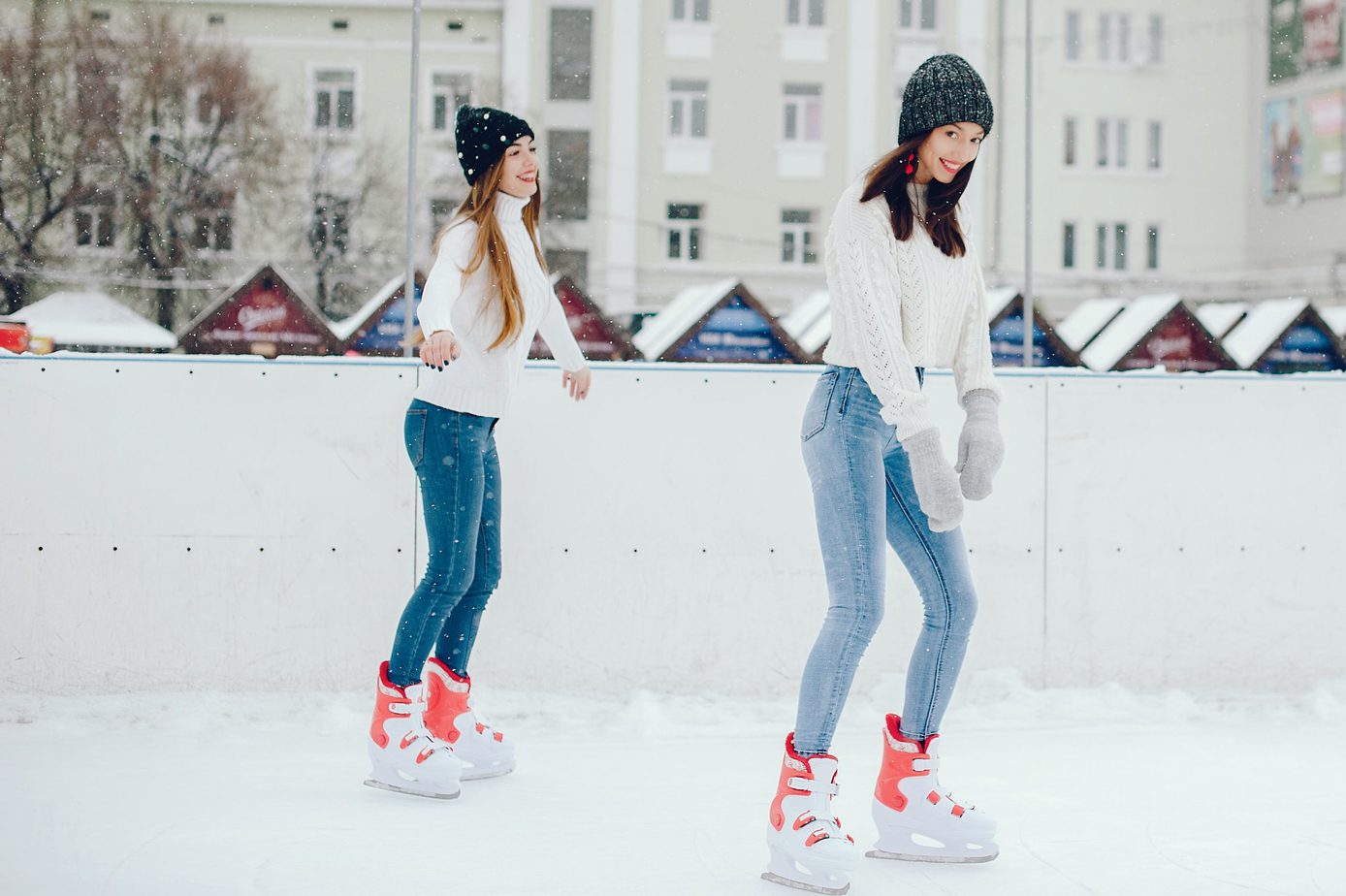 Fitness on skates – a woman’s way to winter relaxation